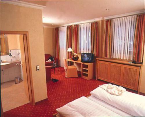 Hotel Restaurant Ochsenwirtshof Bad Rippoldsau-Schapbach Стая снимка